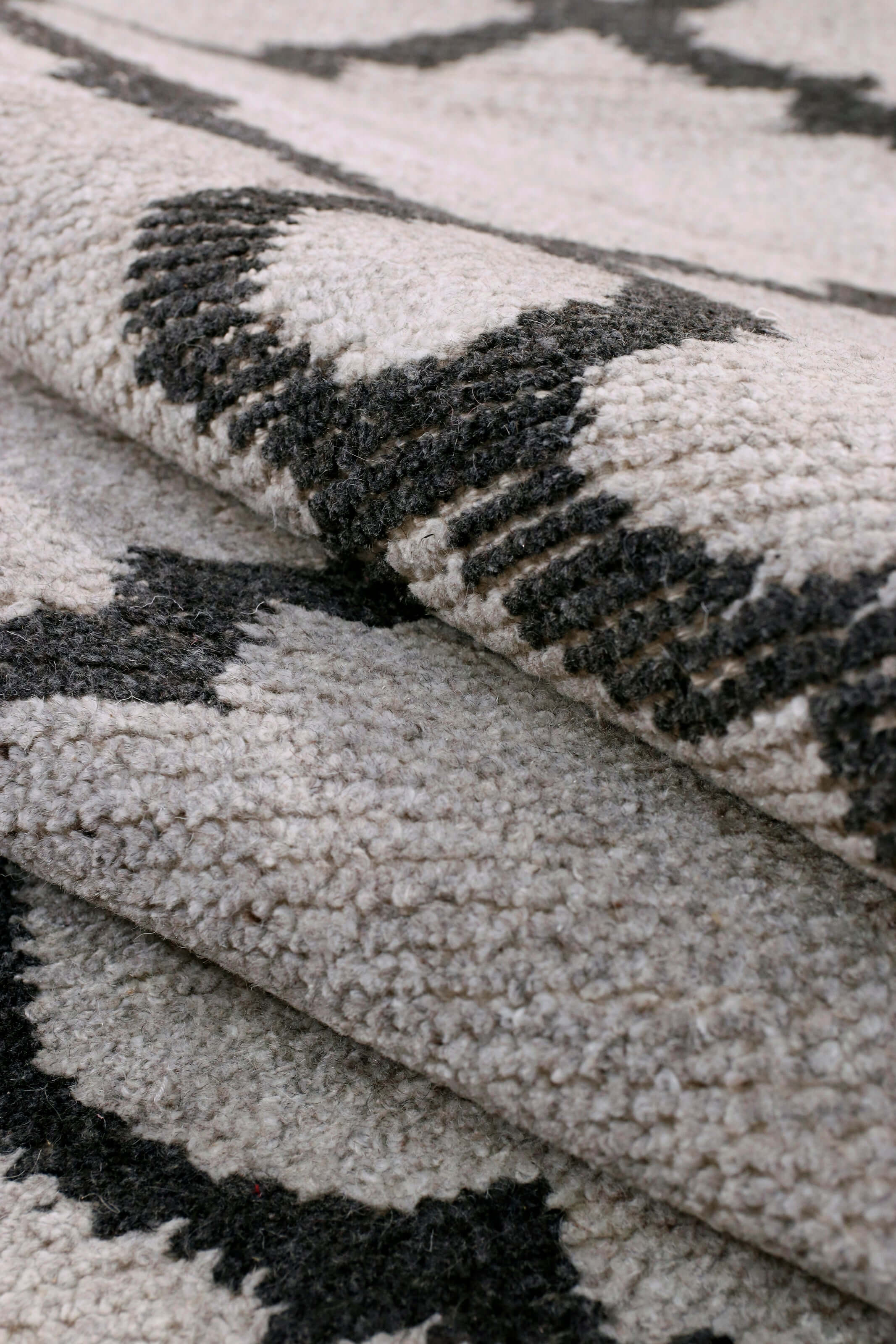 Interlace (7394872000668)